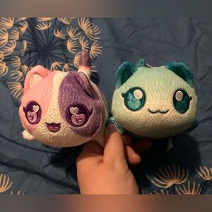 ✨ Bundle of 2 Aphmau Plushies
